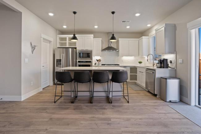 Tippytoe 30 Day Minimum home Images_4