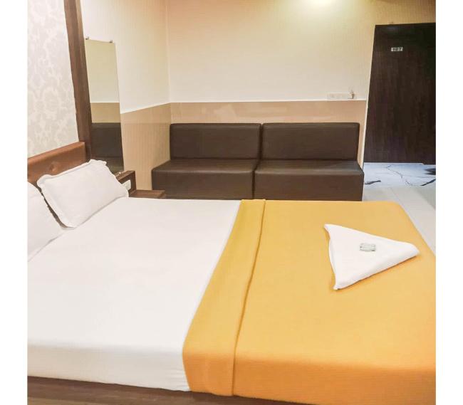 Gurukripa Nx Lodging By WB Inn Images_1