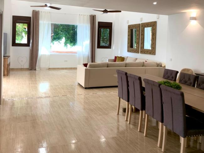 AMPLIA VIVIENDA NEW para12 pers a 4 min caminando de PLAYA con Terraza, Piscina Com, Wifi, Ventiladores de techo, Lavavajillas Images_2