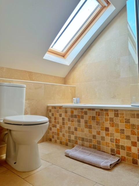 6 The Gaeity Images_3