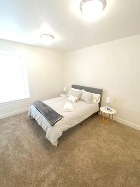 2 CONDOS next to each other Perfect for GROUPS Images_5