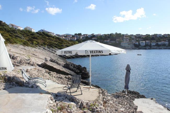 Seaside apartments with a swimming pool Zavalatica, Korcula - 9151 Images_2