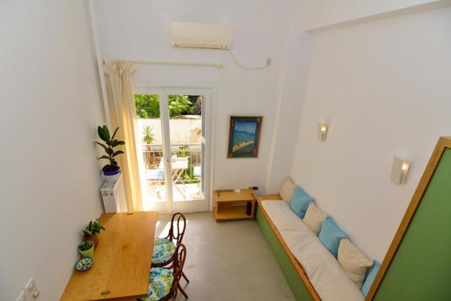 Athens cozy Studio 4 min walk to the Acropolis hil Images_4