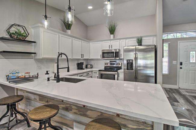 Show Low Family Home about 1 Block to City Park! Images_2