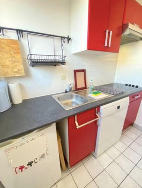 Beautiful Apartment For 4 With Balcony Images_4
