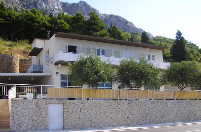 Apartments with a parking space Mimice, Omis - 5958 Images_1