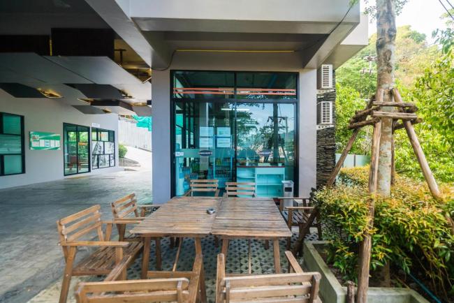 Emerald Terrace Apartments by Lofty Images_3