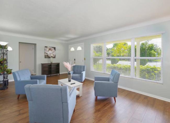 Largo Clearwater Unique Home -Game Room- Spacious Images_3