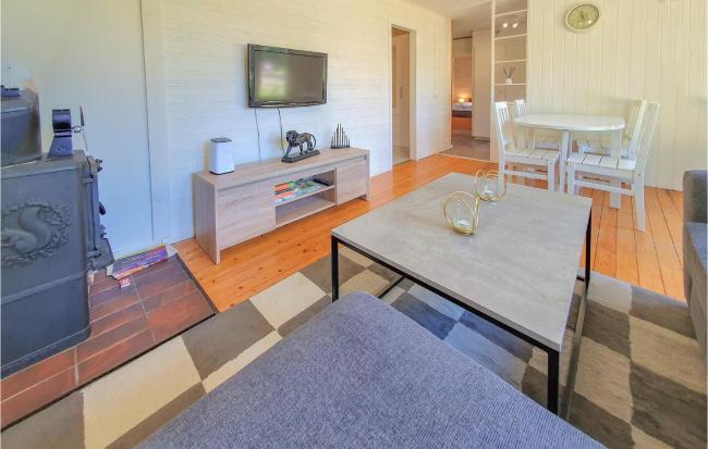 Beautiful home in rkelljunga with 2 Bedrooms and WiFi Images_4