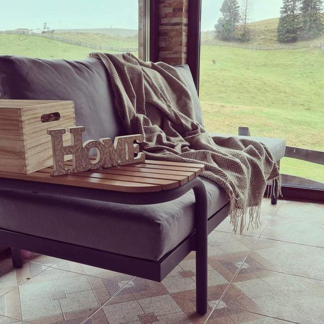 Pine Trees Valley Images_3