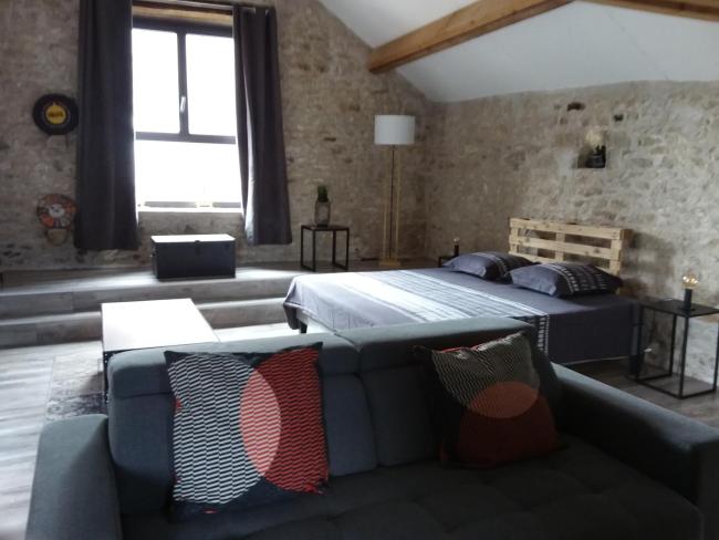 Gîte - à l'Ombre du Teil Images_3