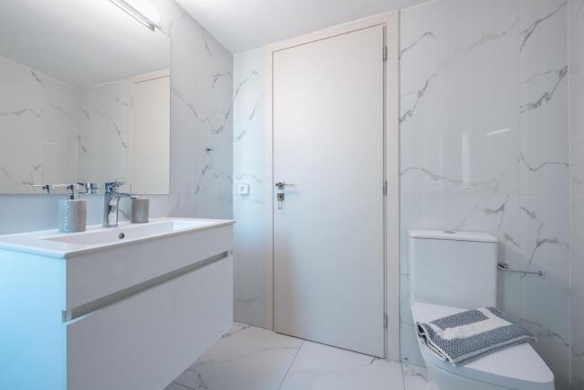 Newly renovated apt in the heart of Kerameikos Images_3