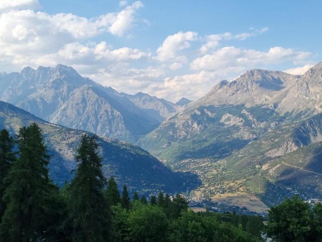 APPARTEMENT T2 30m2 VUE EXCEPTIONNELLE PUY SAINT VINCENT AVEC PISCINE L'ETE Images_4