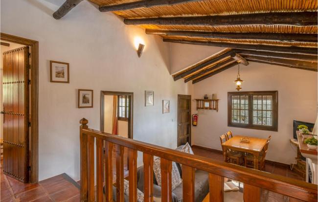 Stunning Home In Alora With Kitchen Images_2