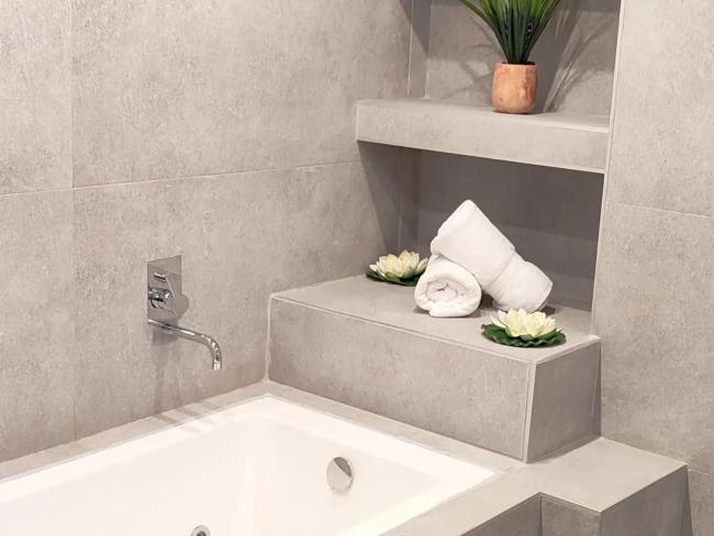 Navarino Jacuzzi Studio RT Hospitality Services Images_1