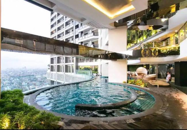 The Gramercy Residence Makati Suite Amazing view Images_2