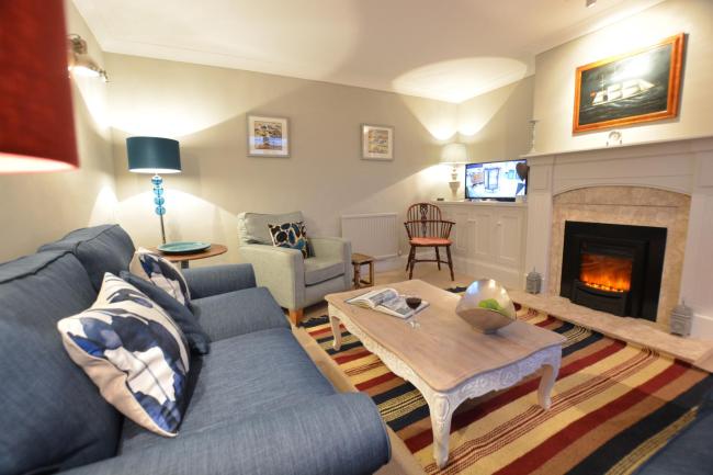 Crabbe Corner, Aldeburgh Images_3