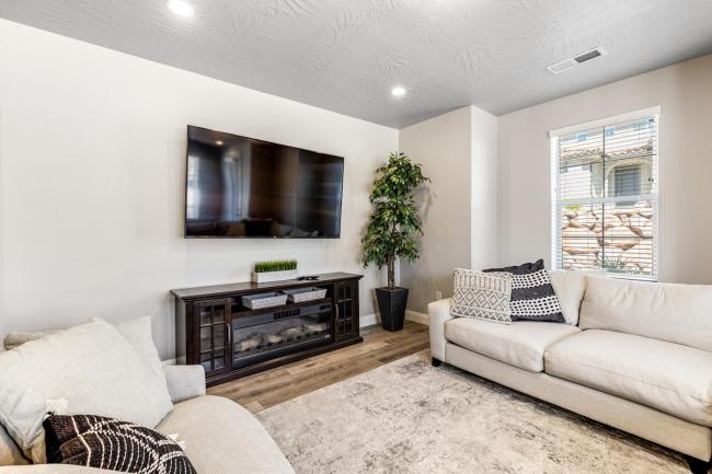 Cactus Oasis Images_5