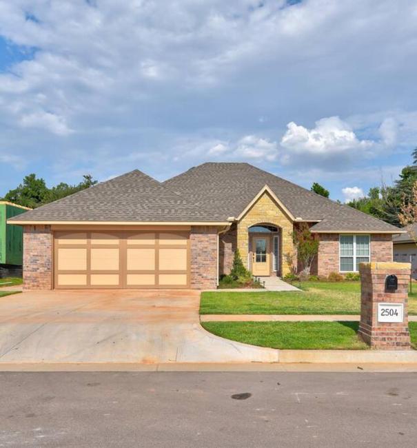 Spacious New Build 3bd/2bth Home near Route 66 Images_5