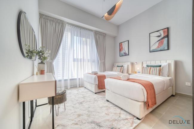 Modern 3BR with Assistant Room at Sparkle Tower 1 JBR by Deluxe Holiday Homes Images_5