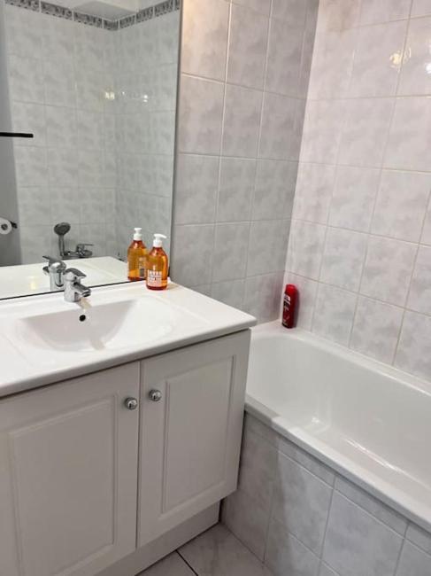 Parking privé Duplex 2 chambres 1 à 8 personnes grand balcon Images_4