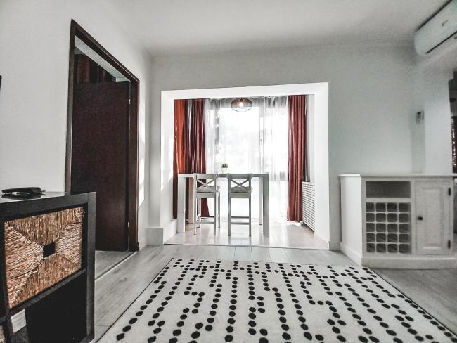 Ultimate Escape Floreasca Apt with self check in Images_2