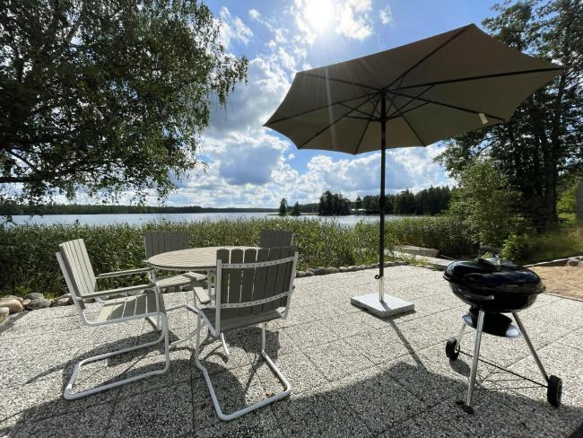 Lovely cottage with lake plot and panoramic lake view in Vaggeryd Images_2