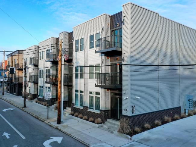 Luxury Condo 10 Minutes from First Energy Stadium C3 Images_2