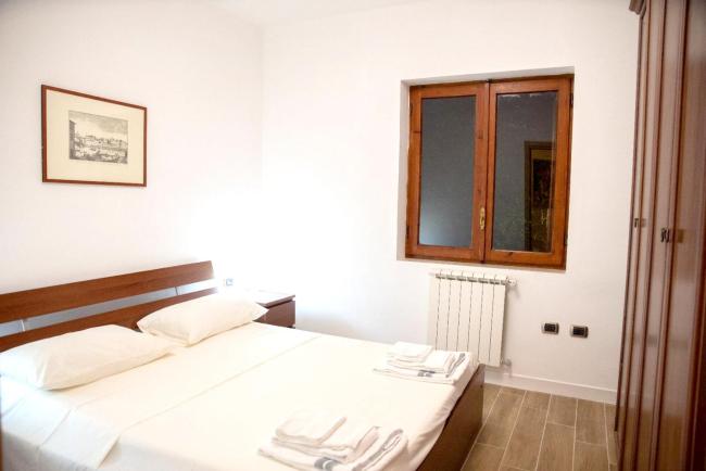 Charming villa in Alvignano with private pool Images_5
