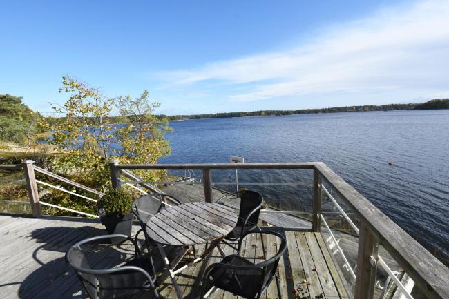 Unique house in Kopmannebro with fantastic lake plot Images_3