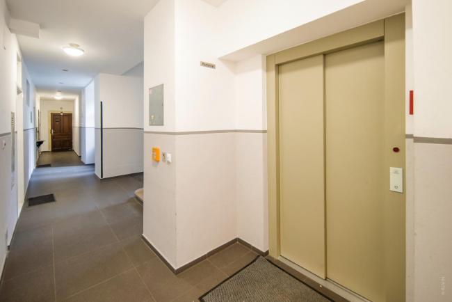 Excellent 2BR Apt. Central and Close to the Danube Images_5