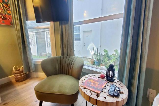 Charming and Cozy Studio Gaslamp! Perfectly Located in San Diego Downtown! Images_1