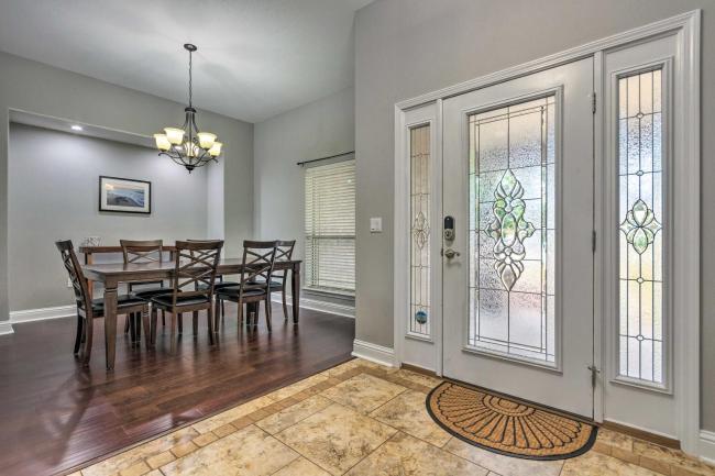 Beautiful Navarre Getaway with Private Pool! Images_3