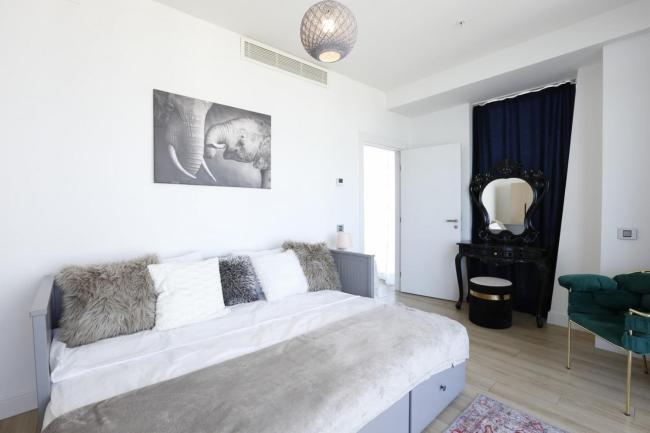 Amazing Residence Flat with Superb View in Kartal Images_1