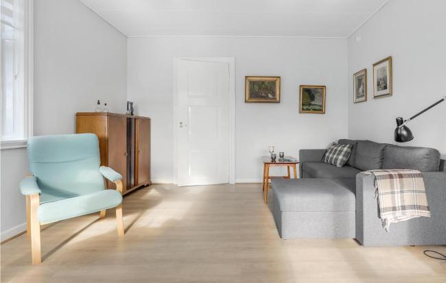 Stunning Apartment In Svaneke With Wifi Images_1