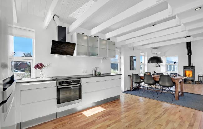 Nice Home In Blokhus With House A Panoramic View Images_1