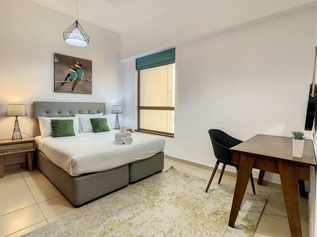 Key View - C Sadaf 5 Images_2