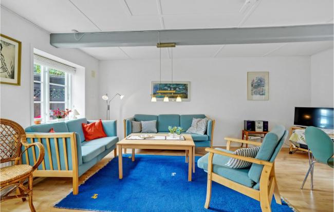 4 Bedroom Stunning Home In Tønder Images_3