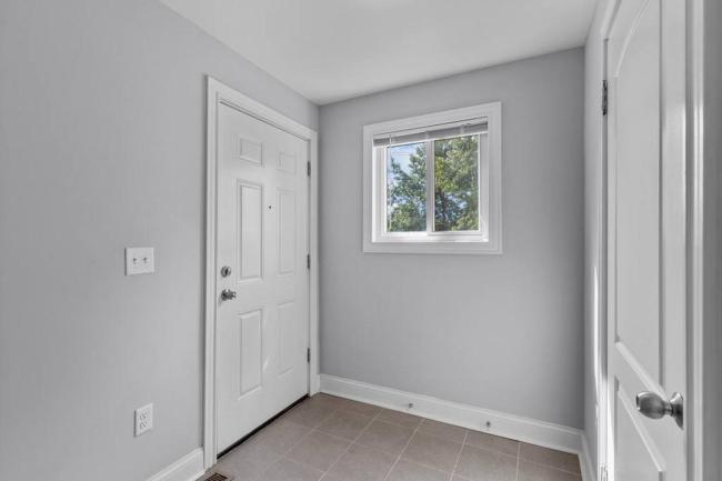 Modern 3BR home in The Grove. Images_3