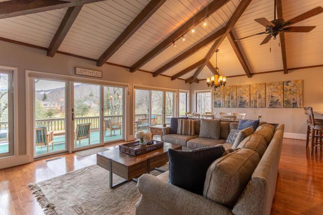 Emerald Escape Images_2