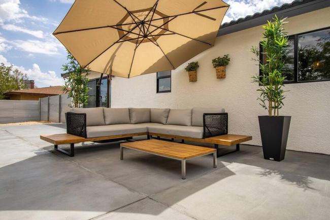 Modern Desert Oasis w Pool & Jacuzzi Images_3