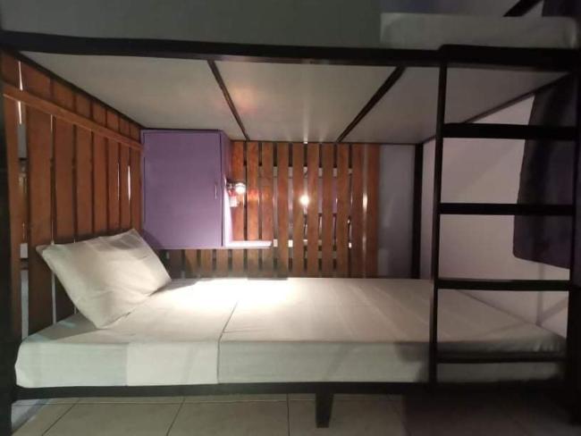 Lojed Sean bed and space Images_1
