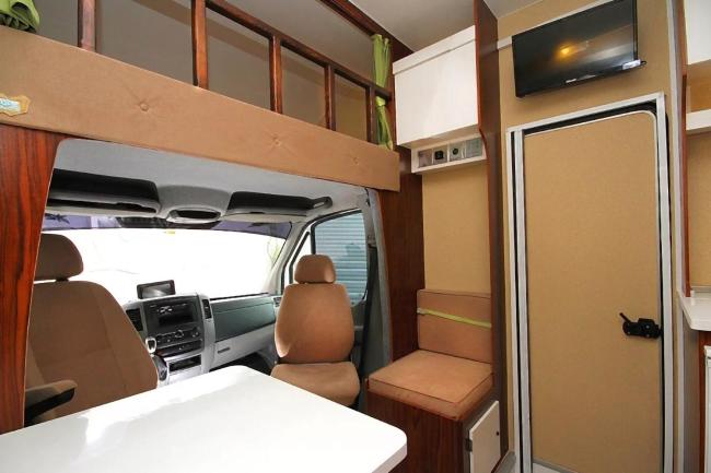 Class C Caravan Images_5