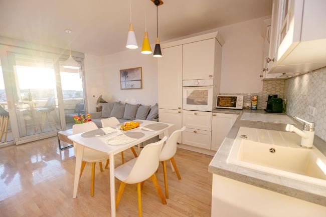 Apartment Sundowner Images_3