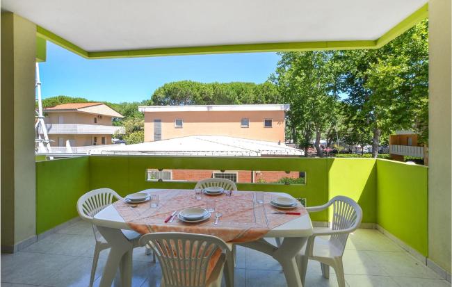 Awesome Apartment In Bibione With Wifi Images_5