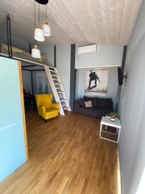 Cozy Attic with a View Images_3