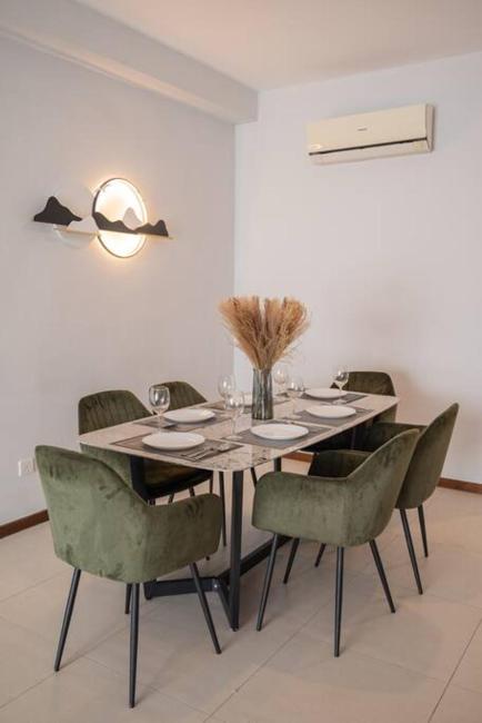 Family Seaview Suite with 3 Rooms by The Only Bnb Images_5