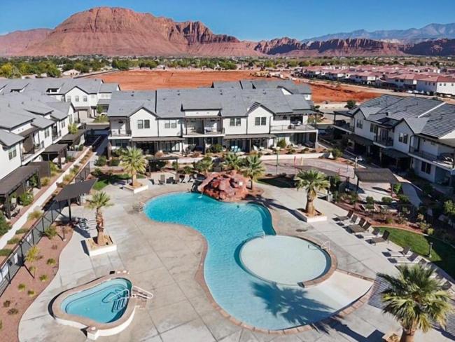 Oasis at Ocotillo 48 Private Pool and Spa! Ping Pong table, Nintendo Switch & Resort pool Images_1