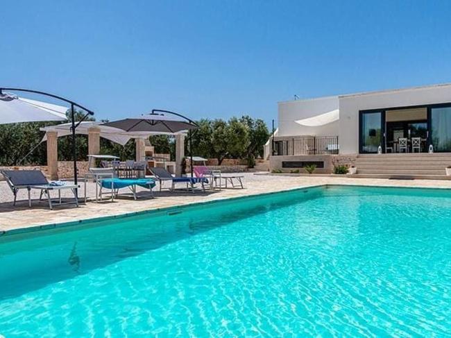 Modern villa with pool and views of Cisternino Images_4