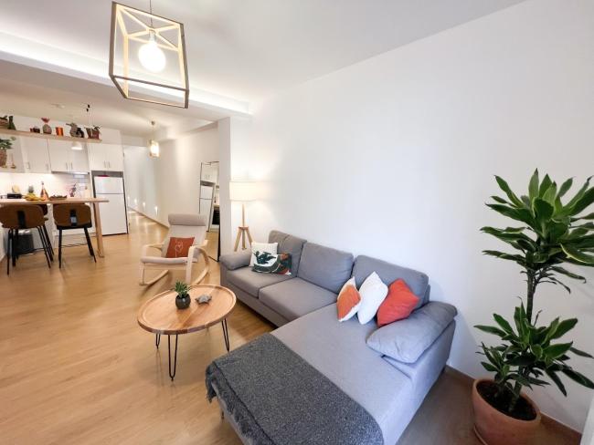 Comfy 2 BDR Apt in Petralona - Next to metro Images_2